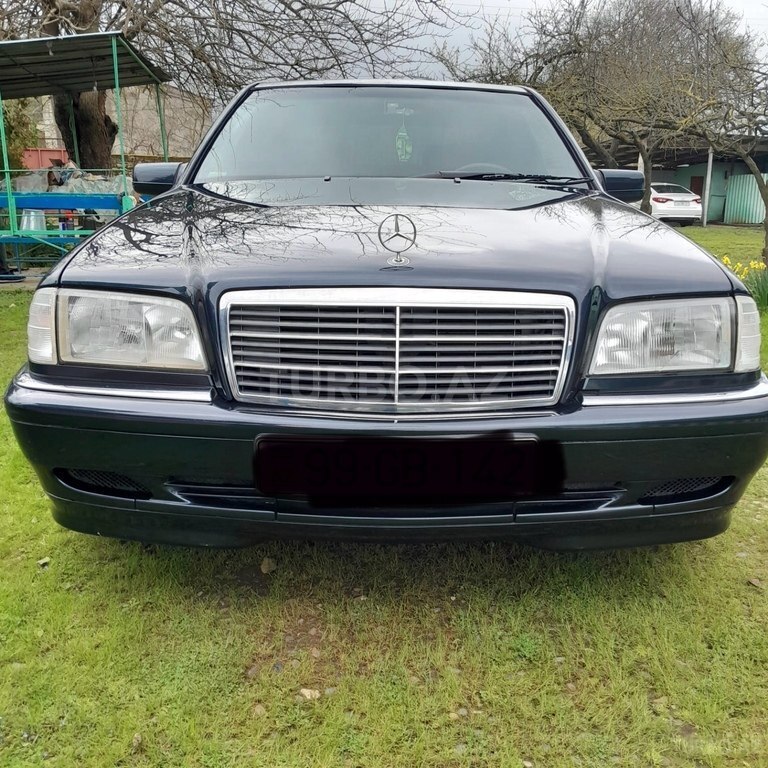 Mercedes C 180