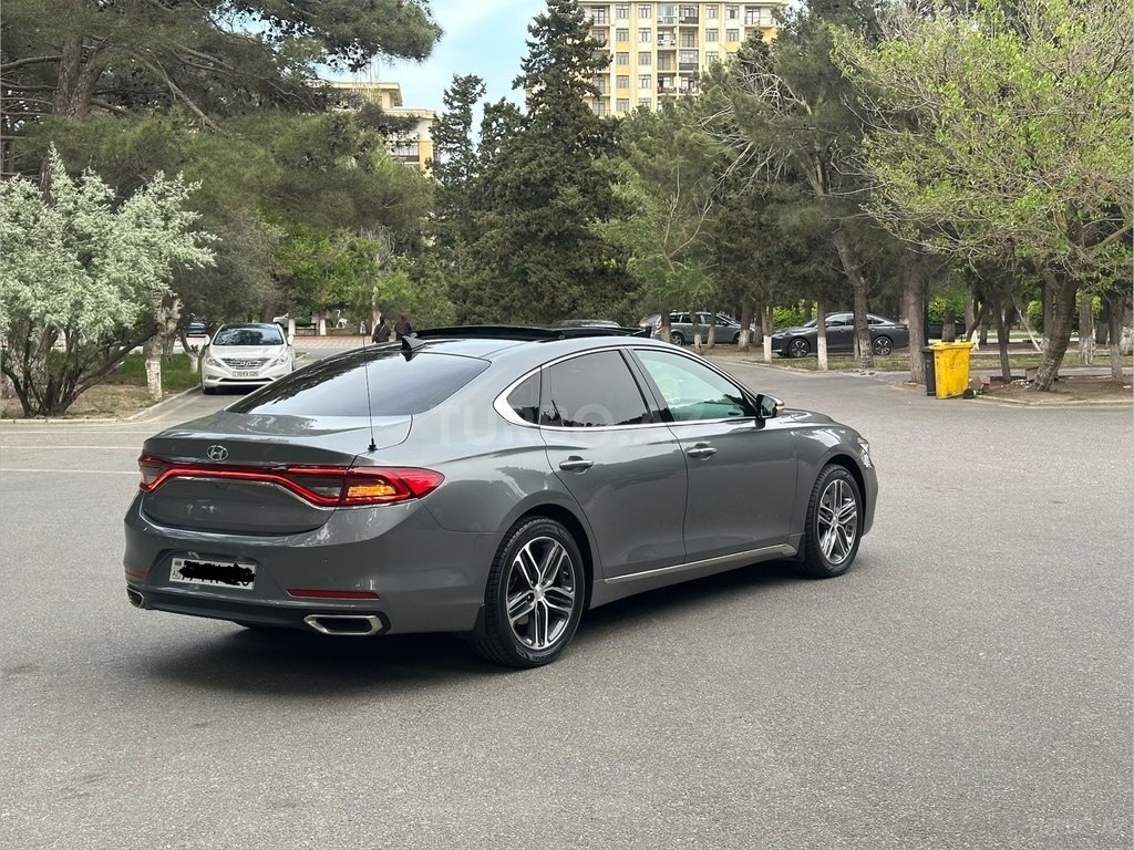 Hyundai Grandeur