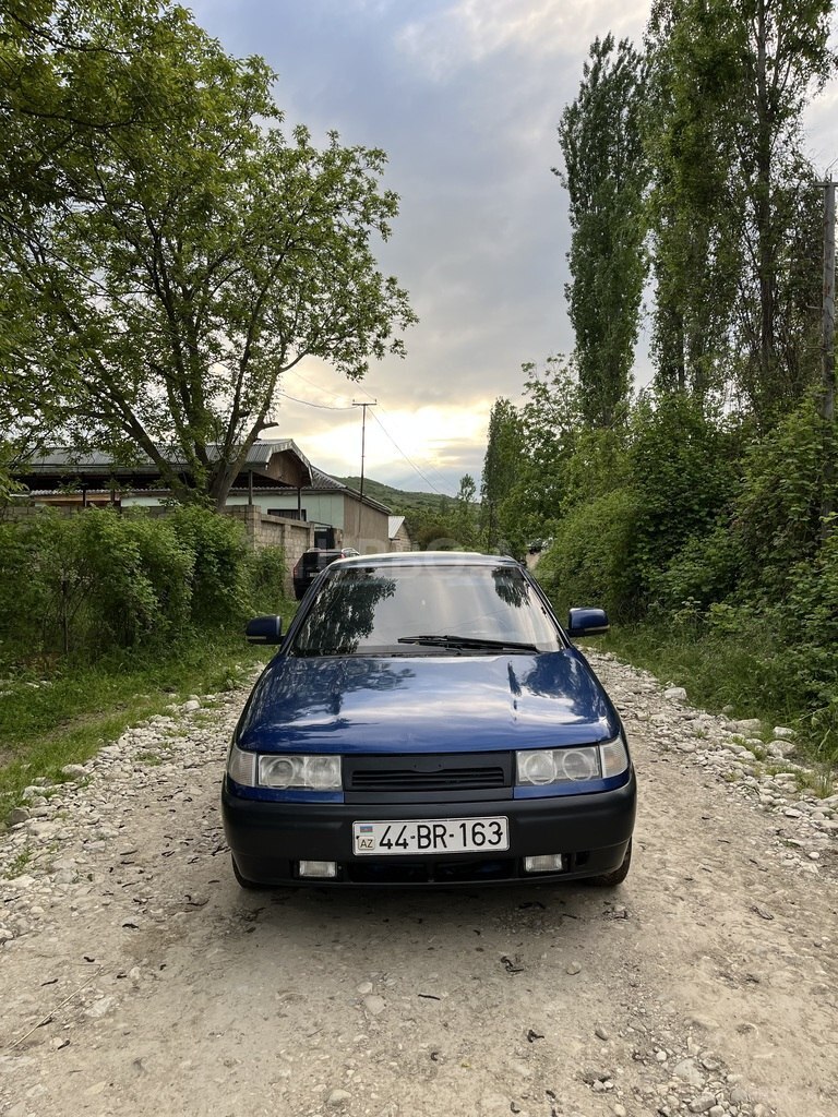 LADA (VAZ) 2112