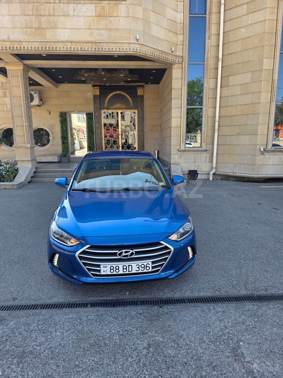 Hyundai Elantra