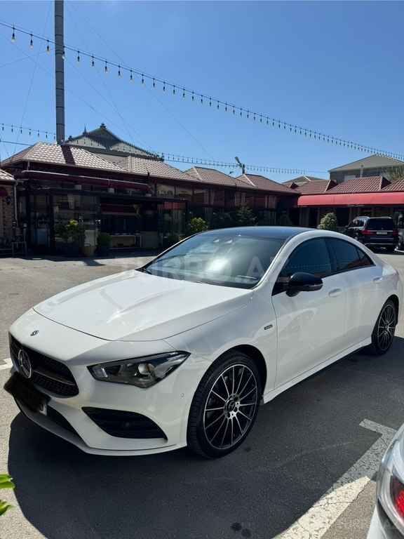 Mercedes CLA 250 e