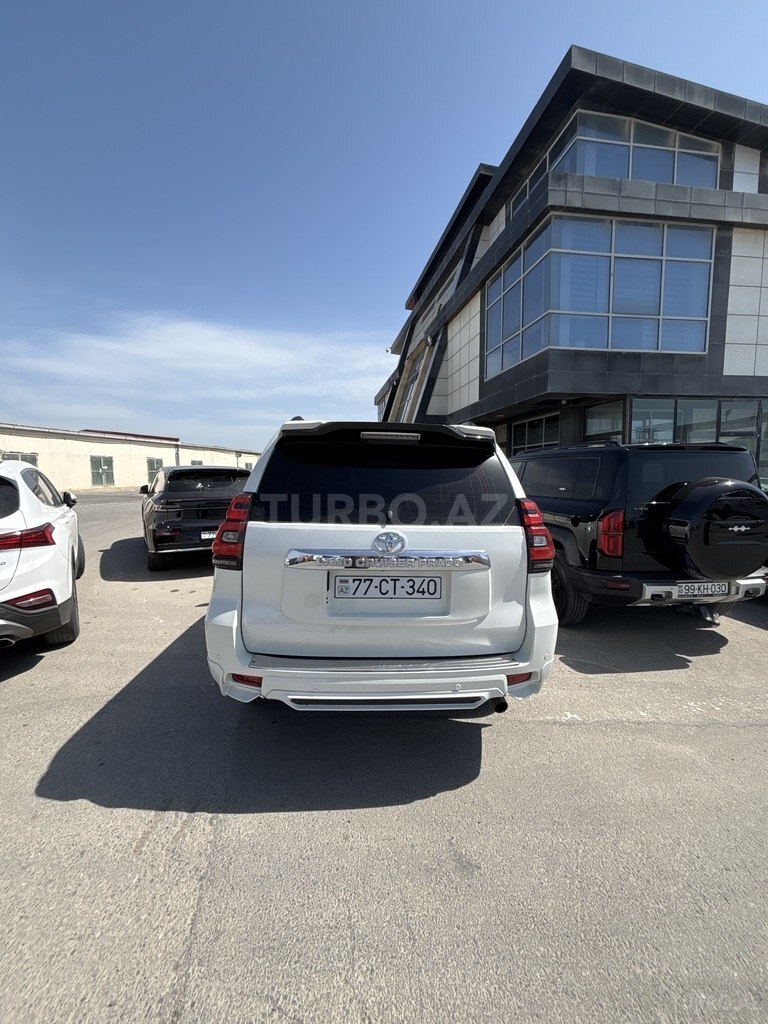 Toyota Land Cruiser Prado