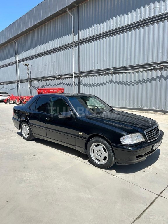 Mercedes C 180