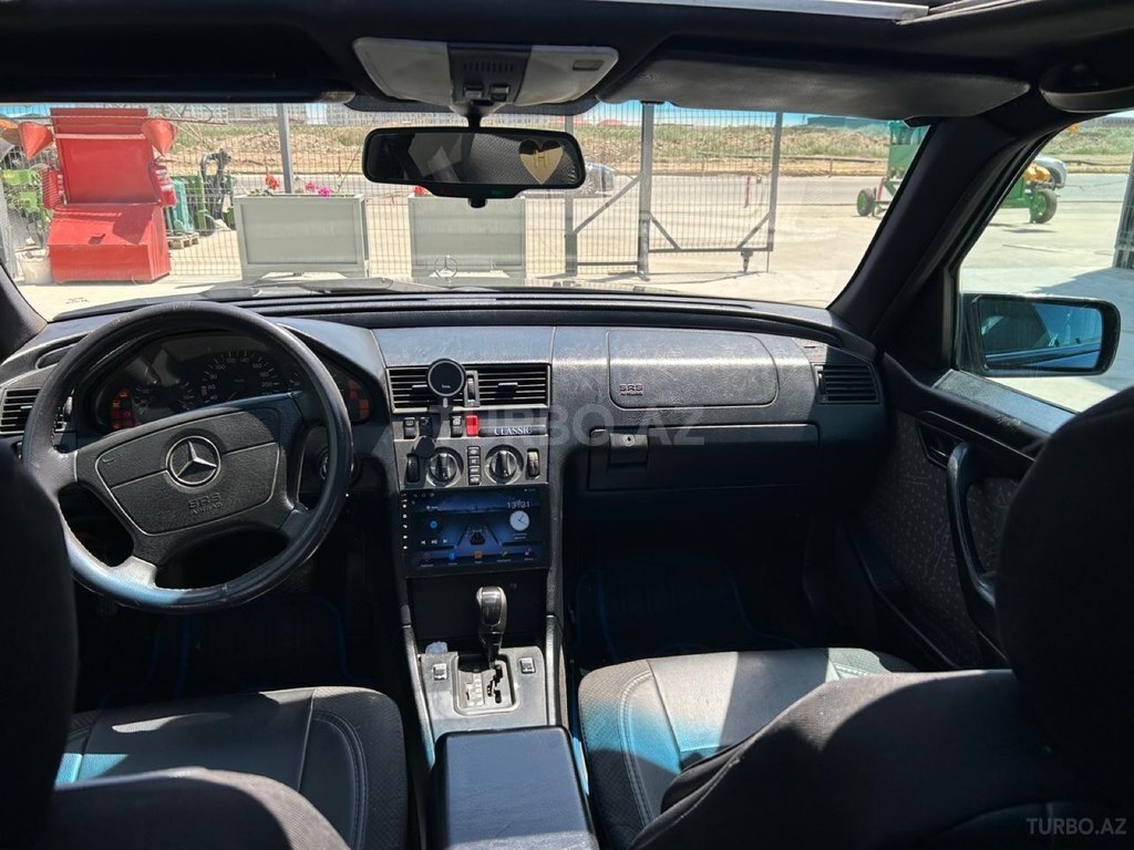 Mercedes C 180