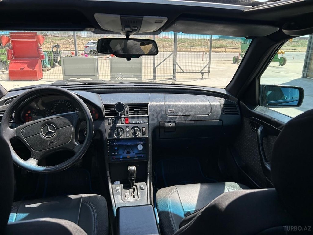 Mercedes C 180