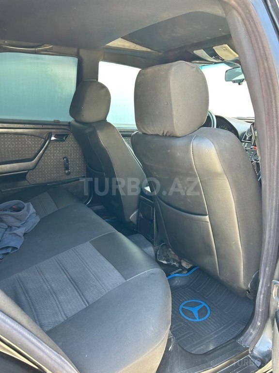 Mercedes C 180
