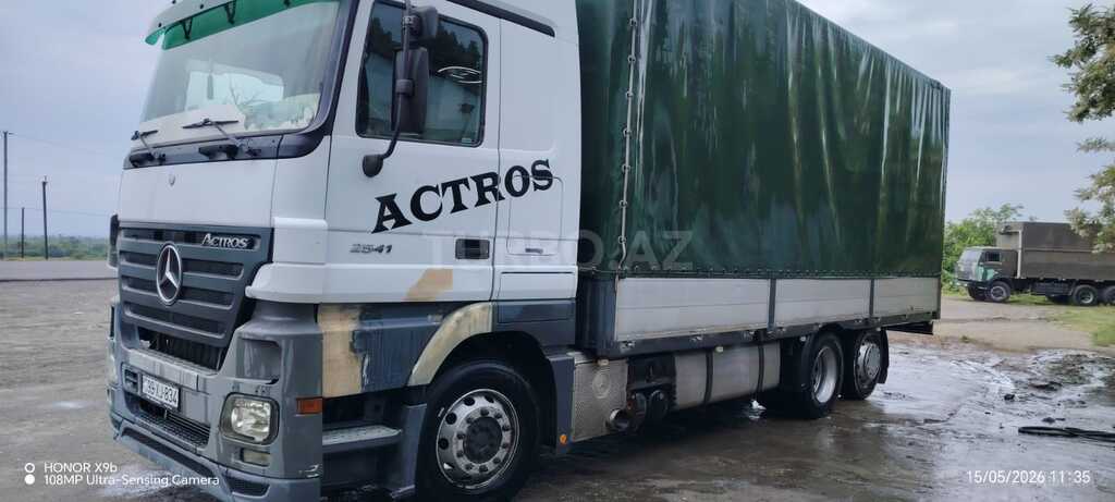 Mercedes Actros 2540