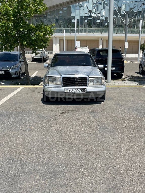 Mercedes 200 D