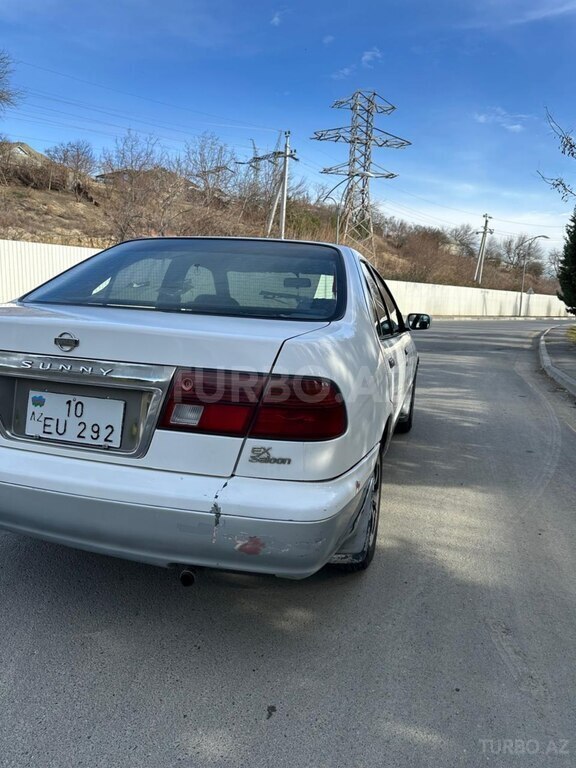 Nissan Sunny