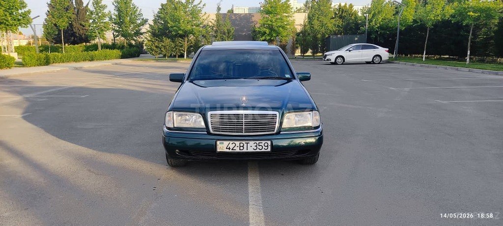 Mercedes C 230