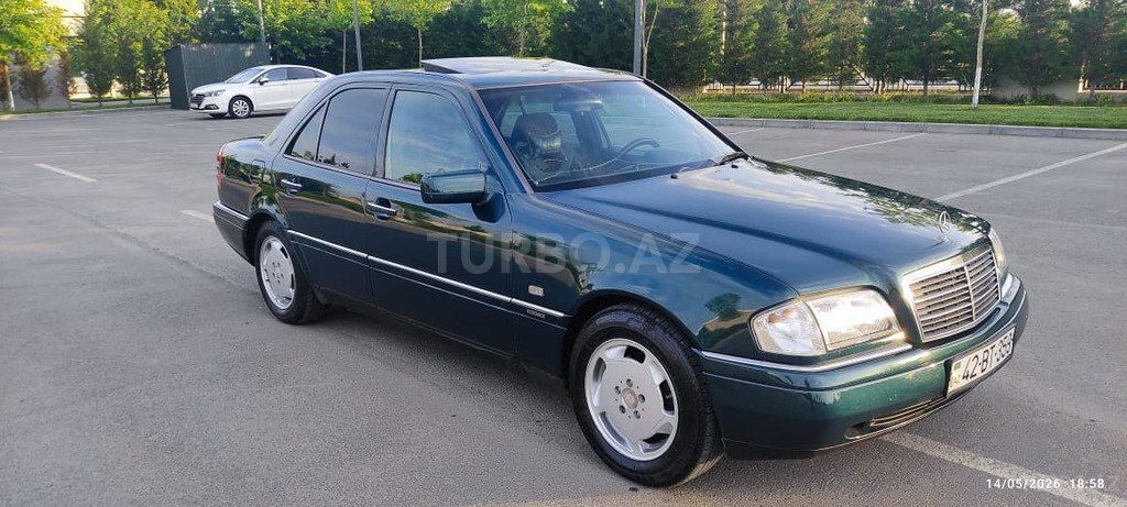 Mercedes C 230