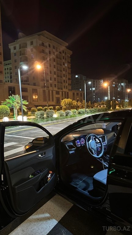 Hyundai Accent