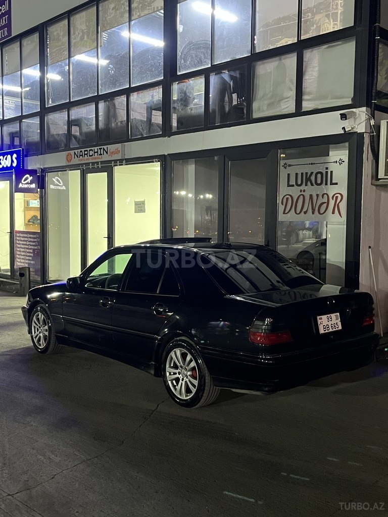 Mercedes C 230