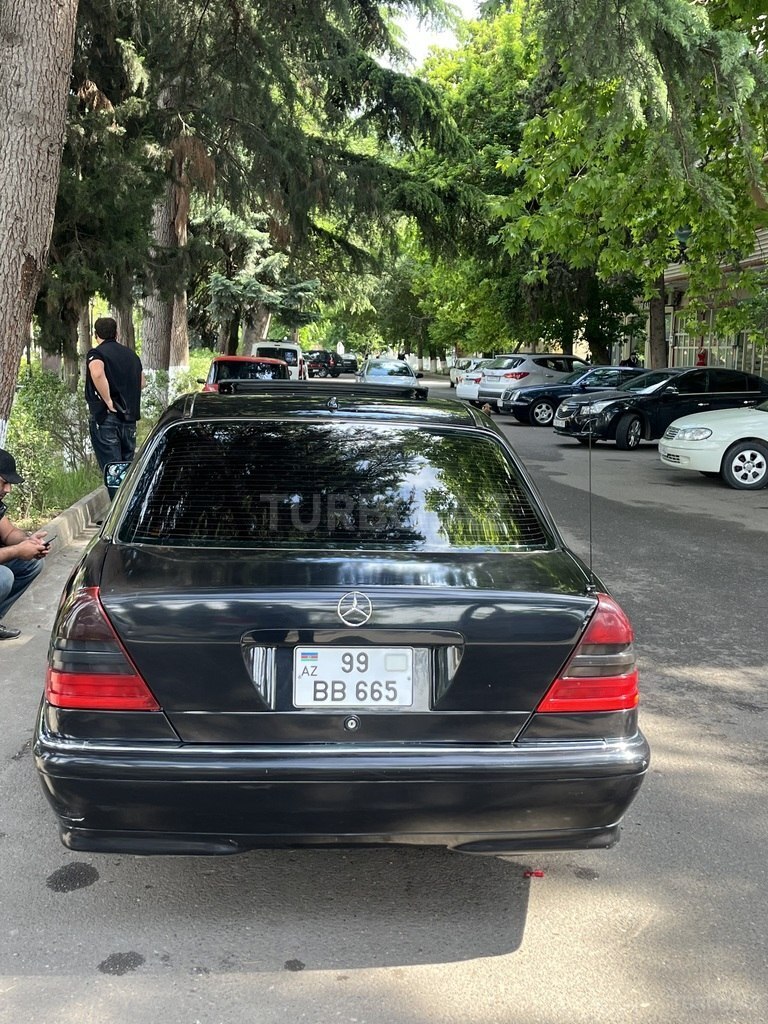 Mercedes C 230