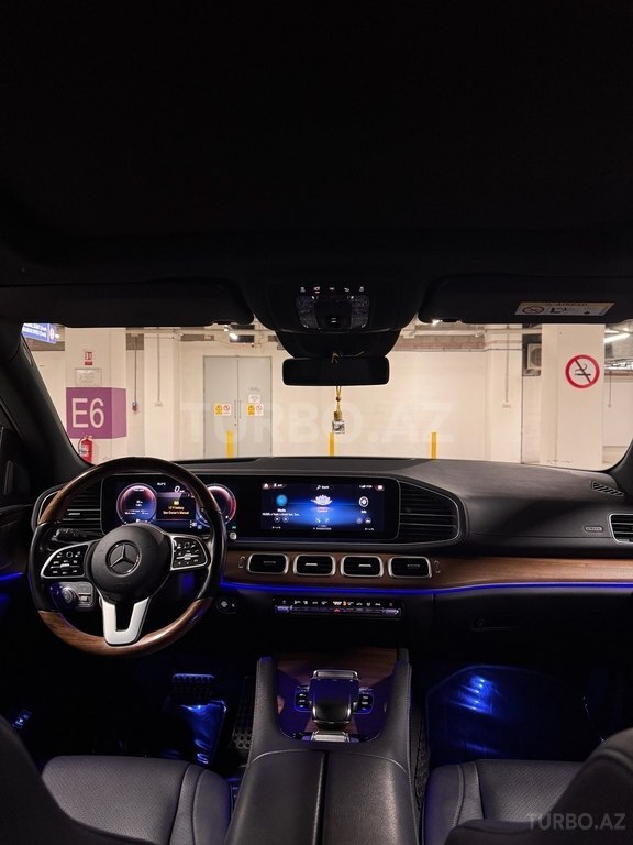 Mercedes GLS 450 4MATIC