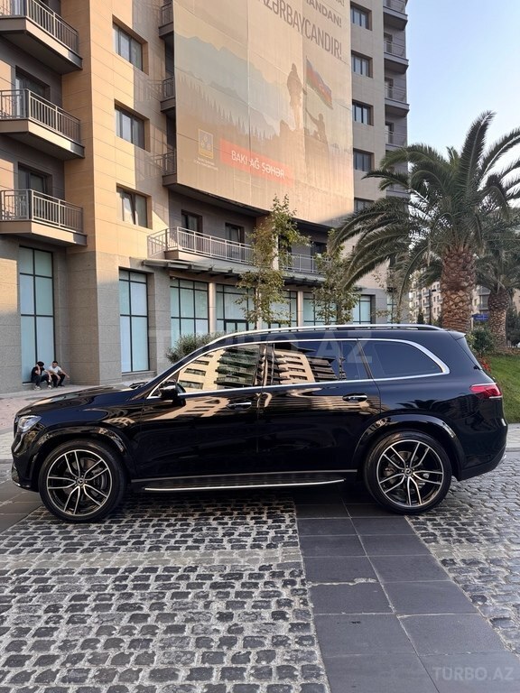 Mercedes GLS 450 4MATIC
