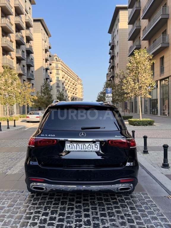 Mercedes GLS 450 4MATIC