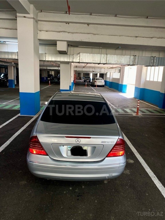 Mercedes C 200
