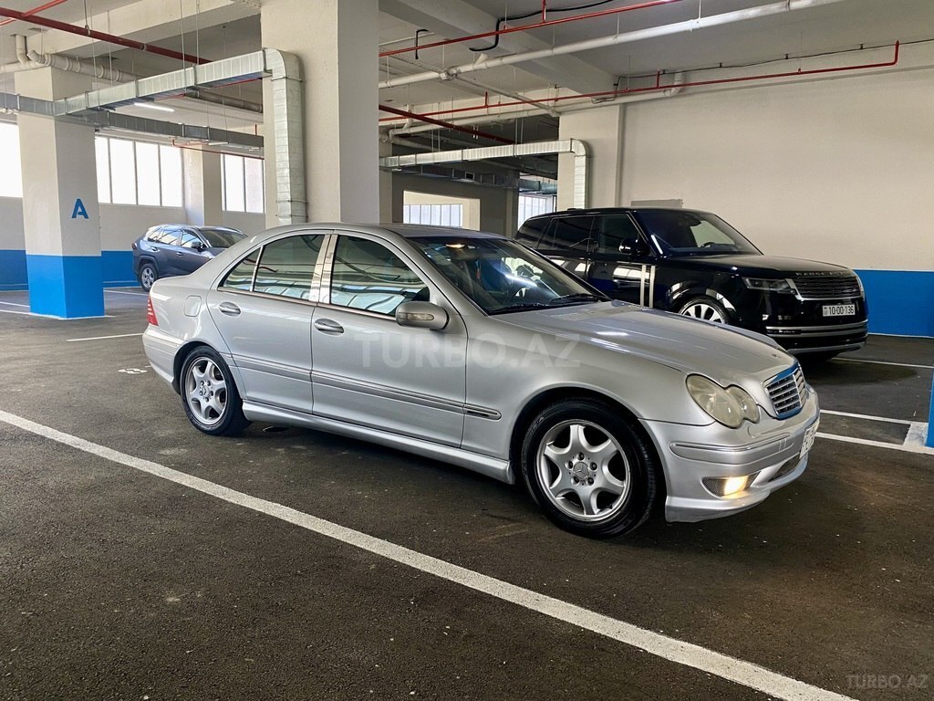 Mercedes C 200