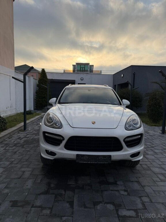 Porsche Cayenne Turbo S