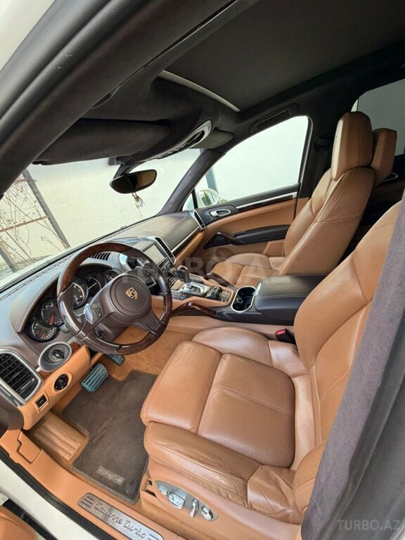 Porsche Cayenne Turbo S