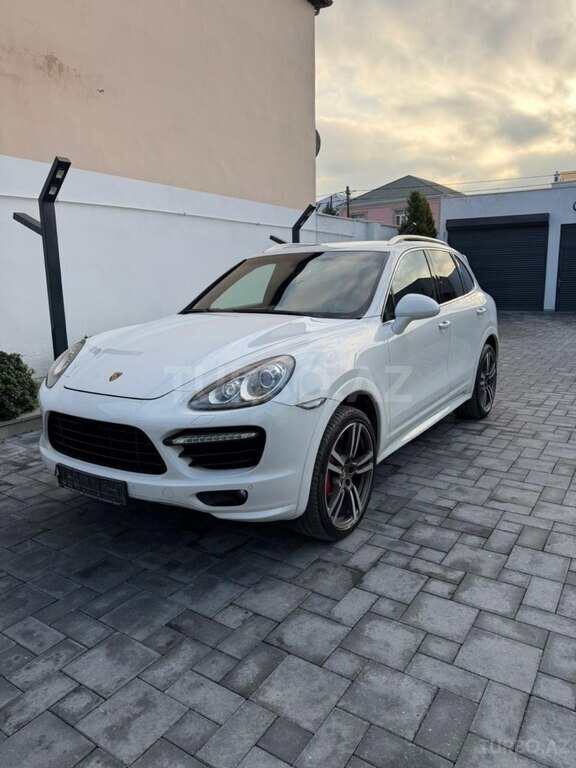 Porsche Cayenne Turbo S
