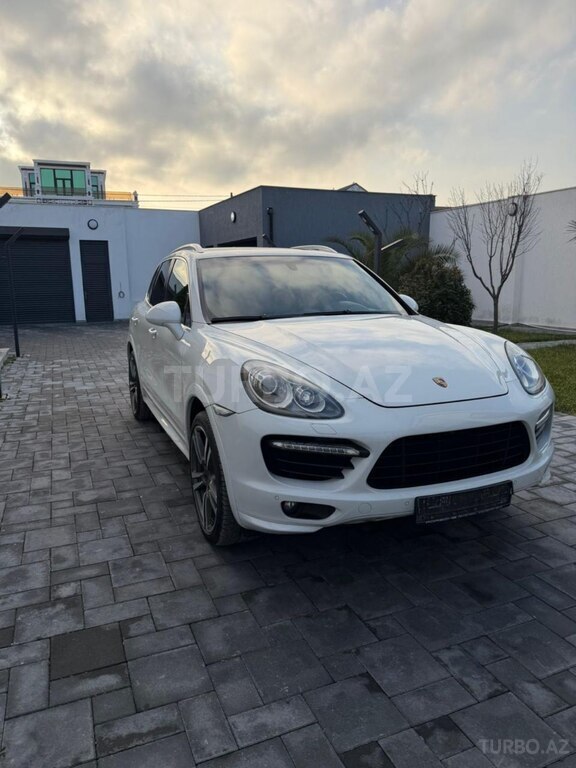 Porsche Cayenne Turbo S