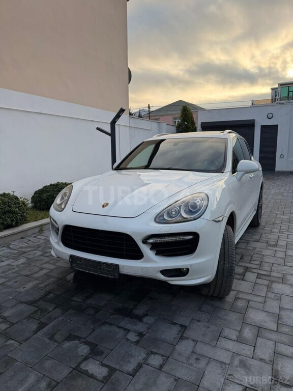 Porsche Cayenne Turbo S
