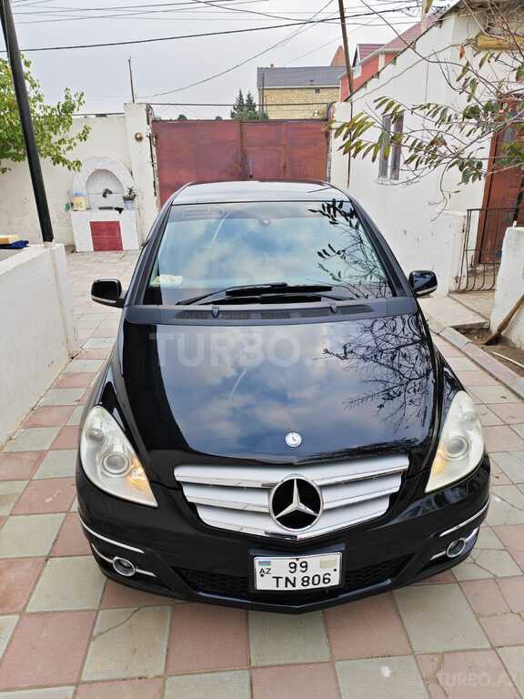 Mercedes B 200