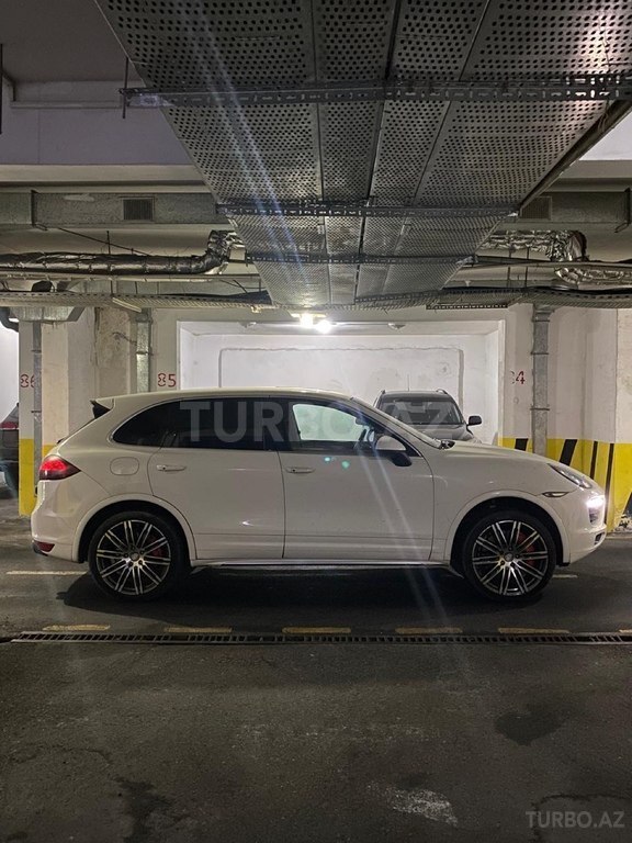 Porsche Cayenne Turbo