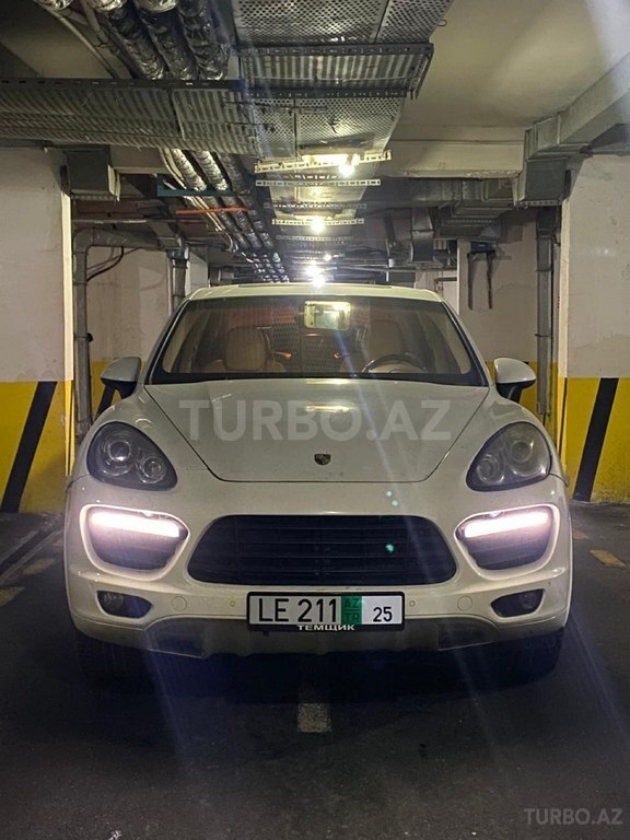 Porsche Cayenne Turbo