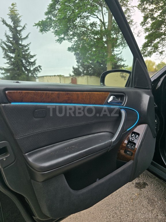 Mercedes C 240