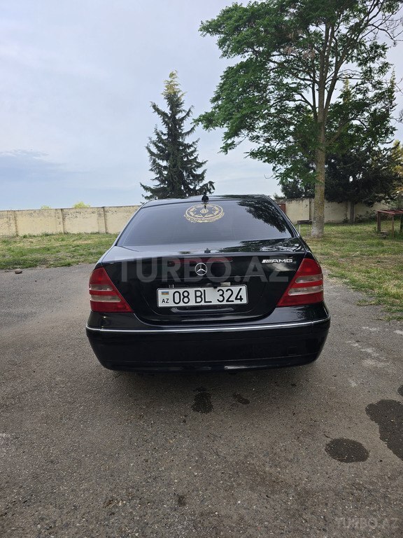 Mercedes C 240