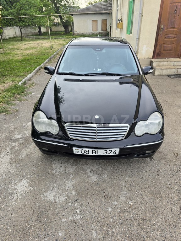 Mercedes C 240