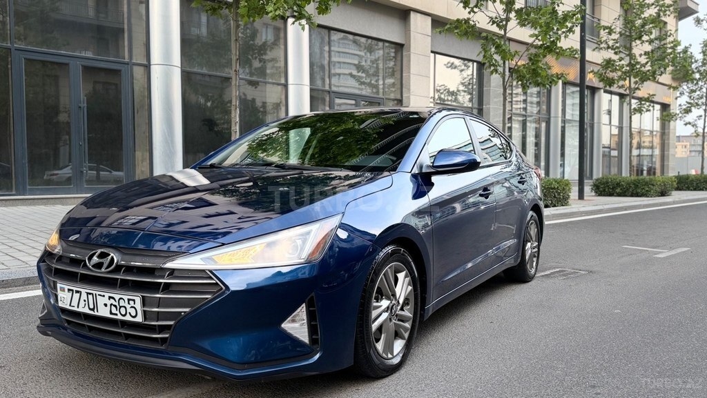 Hyundai Elantra
