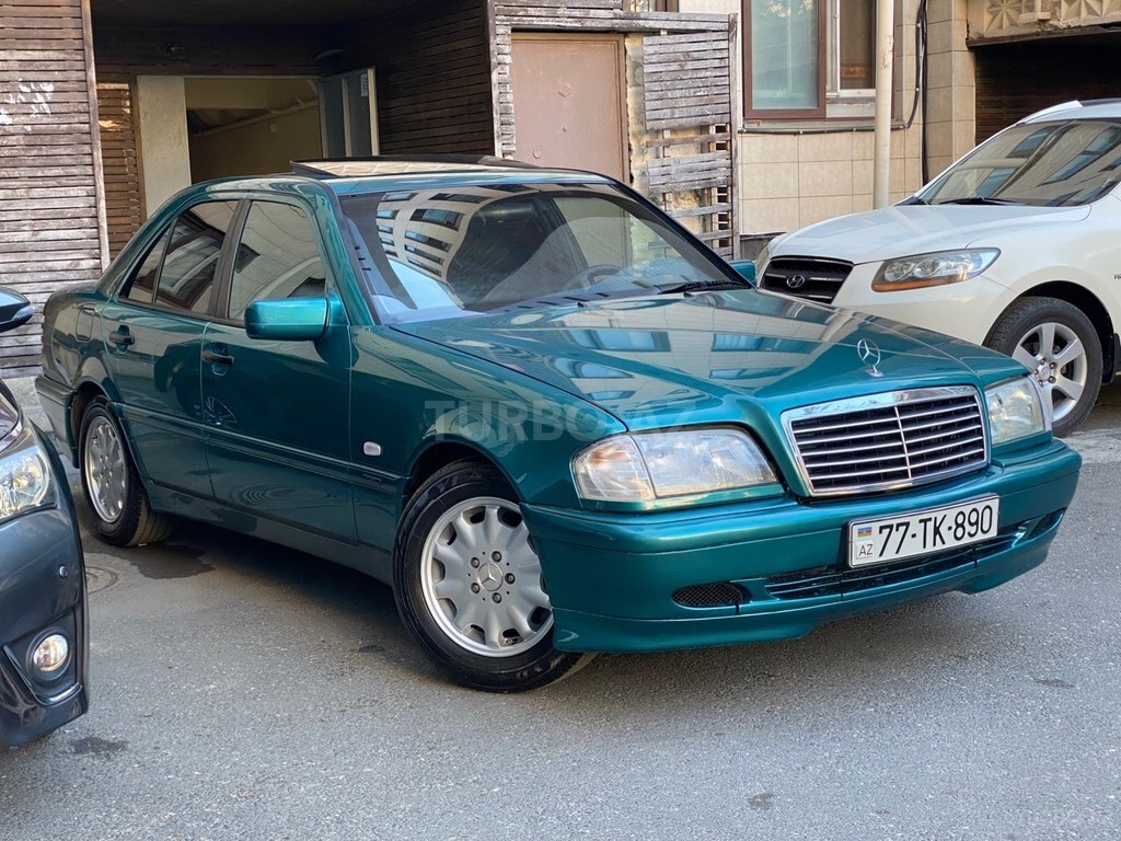 Mercedes C 180