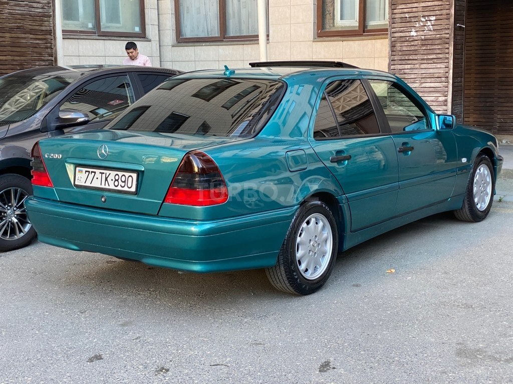 Mercedes C 180