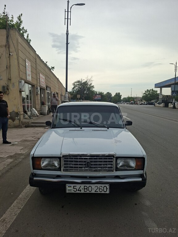 LADA (VAZ) 2107