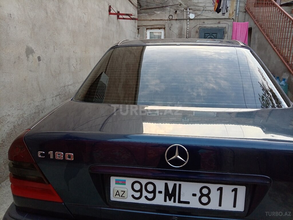 Mercedes C 180