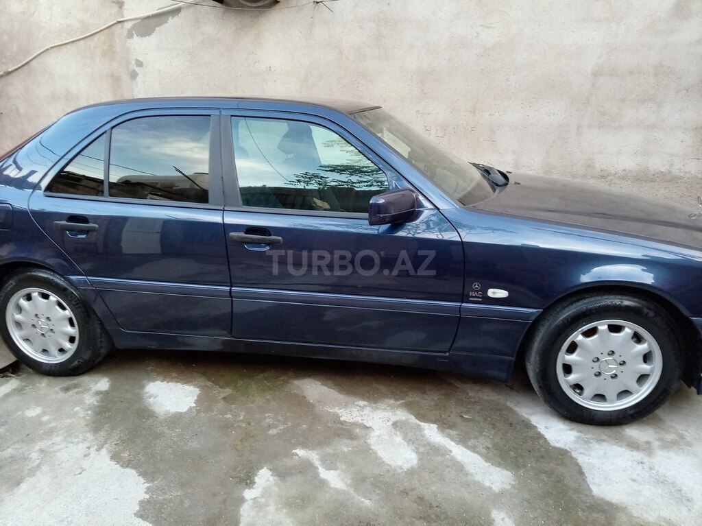 Mercedes C 180