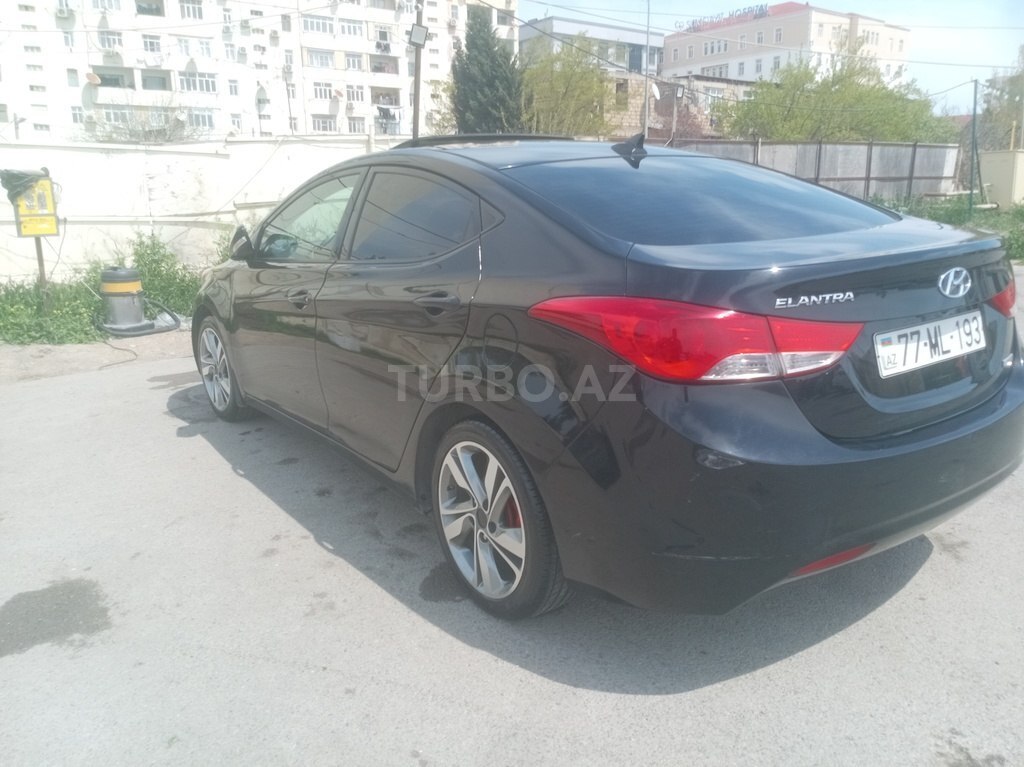 Hyundai Elantra