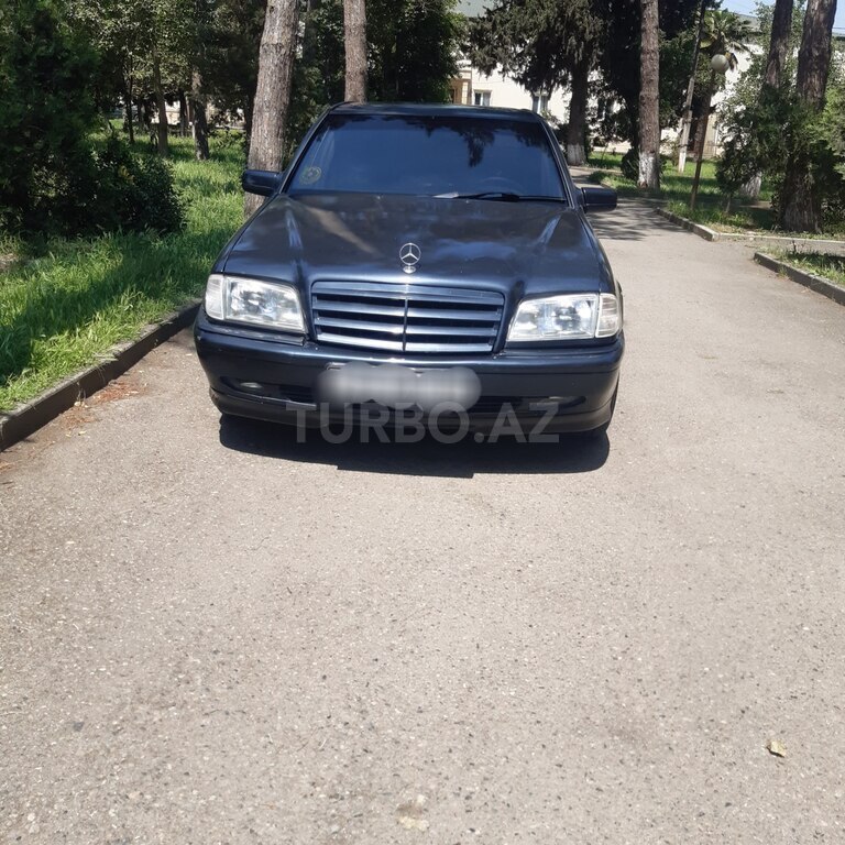 Mercedes C 230
