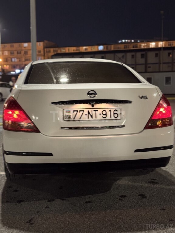Nissan Teana