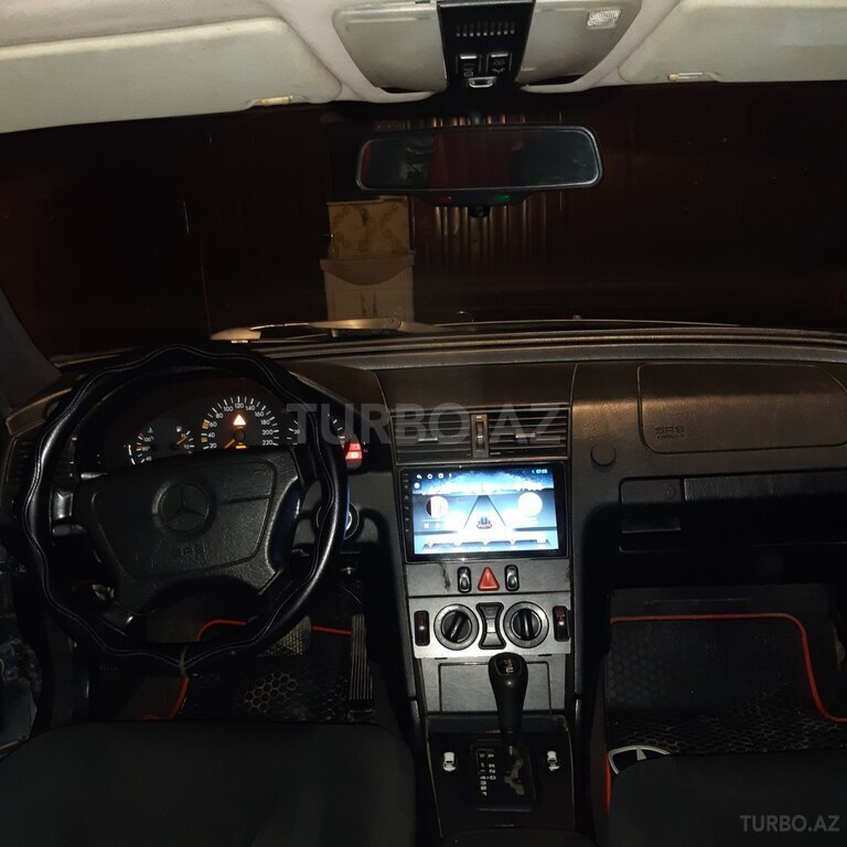 Mercedes C 230