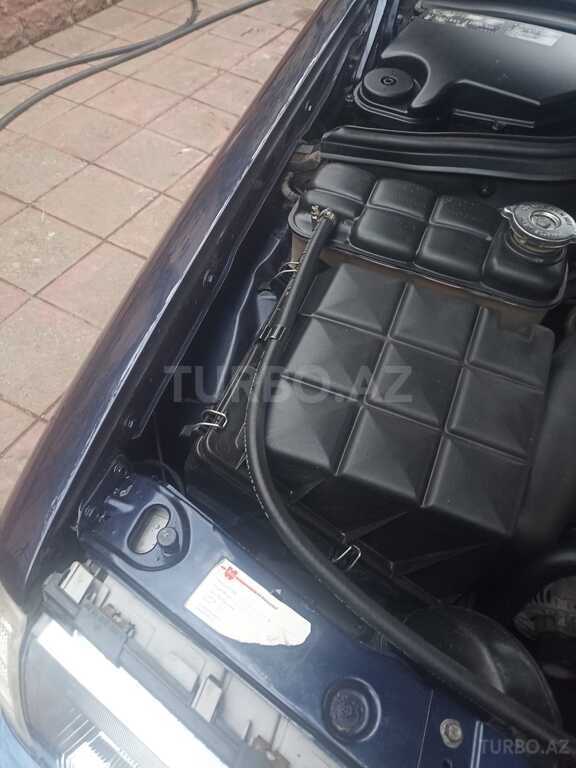 Mercedes C 200