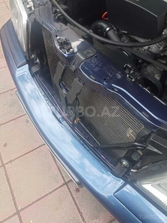 Mercedes C 200