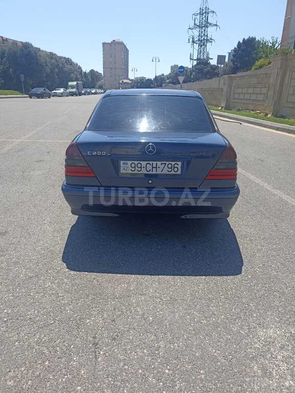 Mercedes C 200