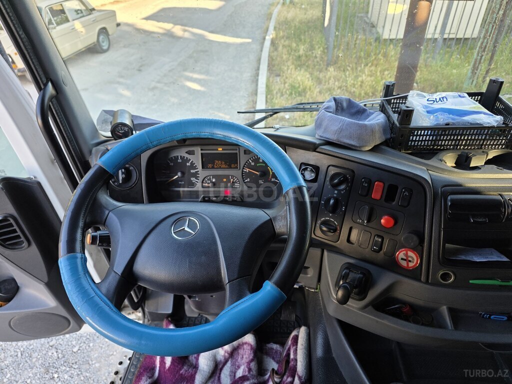 Mercedes Axor 2529