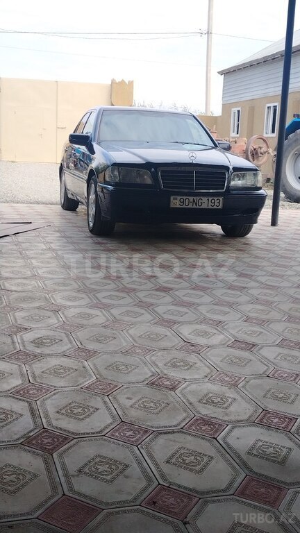 Mercedes C 240