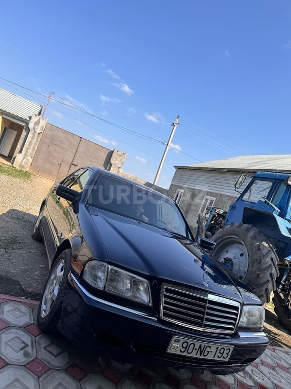 Mercedes C 240